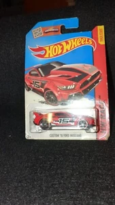 Custom 15 Ford Mustang #154 Hot Wheels Race 1:64 Scale - Picture 1 of 2