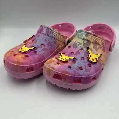 Zueco Clásico Crocs Pokemon Pikachu - Rosa - Brillo - 211229-90H - Tallas 1-6 NUEVO Foto 1 de 4