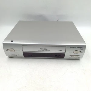Toshiba V729B VHS VCR Player with Original SE-R0301 FAULTY Spares Repairs - Picture 1 of 11