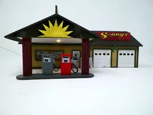 HO Scale Gas Station - Picture 1 of 4