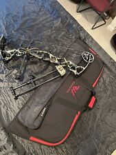 left handed hoyt compound bow