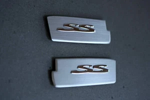 INTERIOR FRONT DOOR HANDLE INSERT BADGE FOR HOLDEN VE SS COMMODORE UTE - Picture 1 of 6