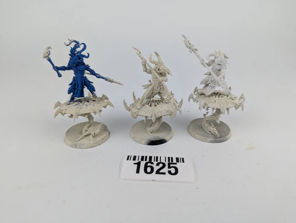 Warhammer Age of Sigmar Disciples of Tzeentch Tzaangor Enlightened - Image 1 of 1