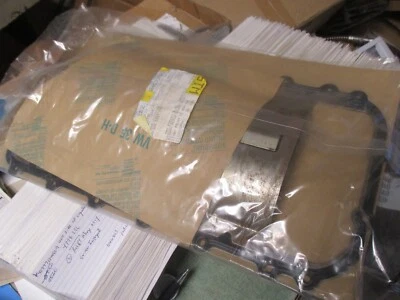 Paquete de juntas de cacerola de aceite de motor.nuevo,N.O.S.Chrysler,Eagle,Prowler 4573527 Foto 1 de 3