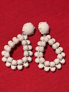 AUTHENTIC J CREW WHITE ENAMEL STATEMENT EARRINGS PRE-OWNED 