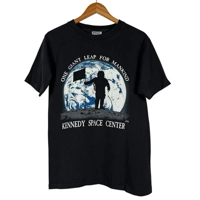 Kennedy Space Center VTG T Shirt One Giant Leap For Mankind Moon Landing Sz M - Image 1 of 4