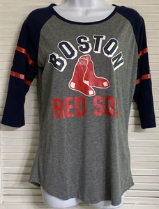 Camiseta para mujer MLB Boston Red Sox manga 3/4, mediana, táctil de Alyssa Milano - Imagen 1 de 4