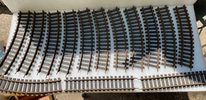 K-Line - O Gauge - 12 Curved Track Pieces & 2 Straight Pieces - Picture 1 of 3