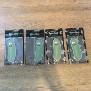 Lote De 4 - Ambientador Coche Rick & Morty Pickle Rick Pepino Aroma Adulto Natación - Imagen 1 de 3