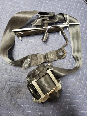 Cinturón de seguridad delantero derecho Ford Transit Connect 2014 2015 2016 2017 2018 OEM Foto 1 de 4