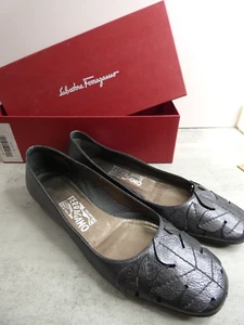 Salvatore Ferragamo Mujer 8 2A Tiglio Cuero Hoja Planos en Plata Antracita - Imagen 1 de 13