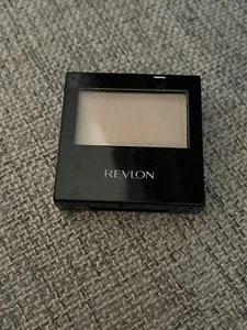 Revlon Colour Stay 12 Hour Eyeshadow 03 Pink Opal Brand New - Picture 1 of 2