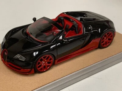1/43 Looksmart Bugatti Veyron Grand Sport Vitesse 2012 Geneva Motor show   A2014 - Image 1 of 4