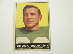 1961 Topps Football #101 Chuck Bednarik Philadelphia Eagles corner paper crease - Bild 1 von 1