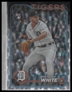 2024 Topps #8 Brendan Foglio crepitio argento bianco - Foto 1 di 1