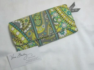 Vera Bradley LEMON PARFAIT Gallery PORTAFOGLIO FRIZIONE Trifold per BORSA BACPACK NUOVO SENZA ETICHETTE - Foto 1 di 3