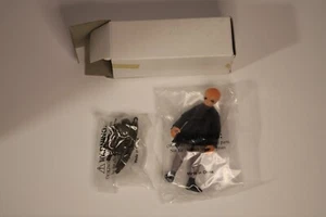 Star Wars: (1997) Modellino POTF2 Cantina Band Member Mail Away sigillato - Foto 1 di 10