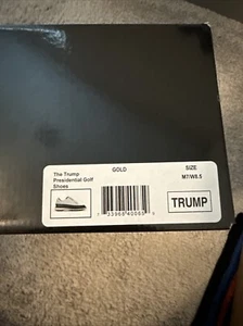 Donald Trump Gold Golfschuhe Größe 7 Brandneu Kostenloser Versand 0043/1000 ORIGINAL - Bild 1 von 2