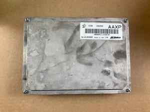 Módulo de control informático del motor Chevrolet Equinox 2010-2011 ECU ECM 12642569 OEM - Imagen 1 de 3