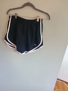 Nike Youth Girls Black Athletic Running Shorts L Lined Pockets DryFit - Picture 1 of 7