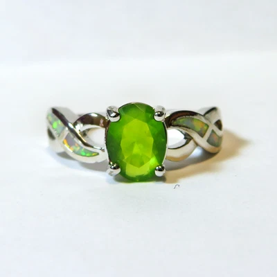 Silver Ring Size 6 White Lab Opal Inlay 8mm * 6mm Peridot - New Old Stock - Image 1 of 4
