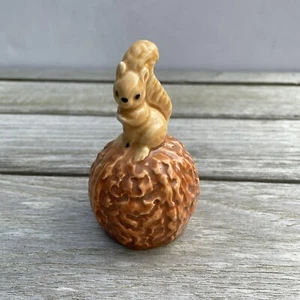 RARA statua porcellana ceramica scoiattolo Giappone NORLEANS marrone seduta HTF - Foto 1 di 10