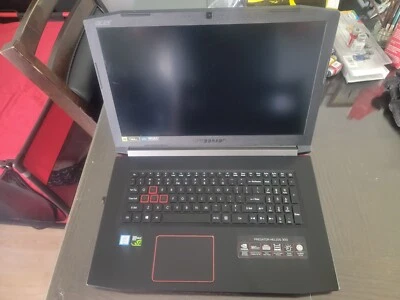 acer predator helios 300 17.3 - Image 1 of 4