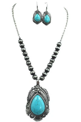 Juego de collar y pendientes colgantes turquesa azul bohemio del suroeste  Foto 1 de 4
