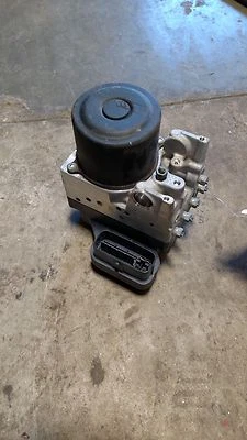 BOMBA FRENO ABS ANTIBLOQUEO LEXUS GS300 2006 Foto 1 de 4