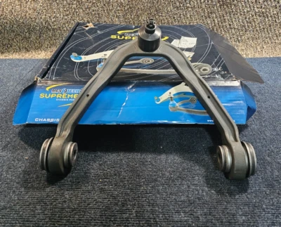 Mevotech CMS20268 Control Arm For For 02-06 Cadillac Escalade 99-14 Chevy Tahoe - Image 1 of 4