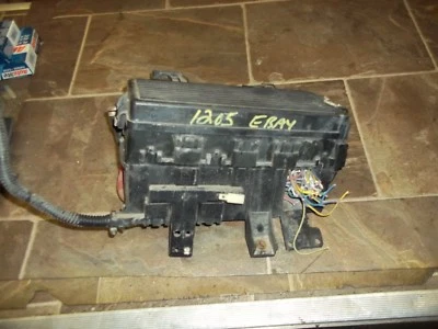 Ford Fusion Mercury Milan Zephyr 2006-2009 caja de relé de fusibles compartimento del motor OEM Foto 1 de 4