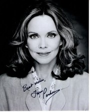 LARA PARKER signed autographed 8x10 DARK SHADOWS ANGELIQUE photo