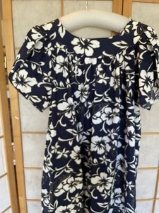 Hilo Hattie Dress SZ2XL Butterfly Sleeves Navy Floral Pocket 100% Cotton Hawaii - Picture 1 of 6