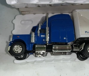 SpecCast KINZE Peterbilt Semi Truck 1935-1995 Planter Grain Cart 1/64 NIB - Picture 1 of 10