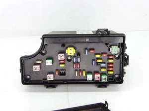 Módulo de control de caja de fusibles Chrysler PT Cruiser TIPM 2006-2009 BCM P56049719AP - Imagen 1 de 8