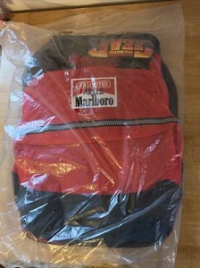 Mochila vintage Marlboro Gear sellada LEER ilimitada roja negra - Imagen 1 de 4