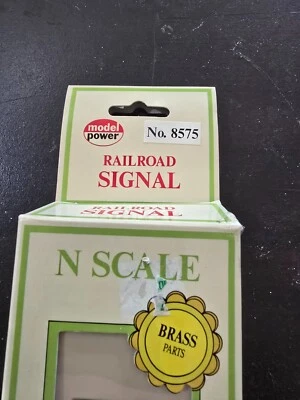 Model Power 8575 N Scale Brass Railroad Signal - Image 1 of 2