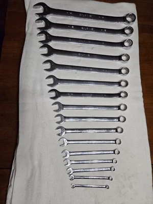 JUEGO DE LLAVES COMBINADAS SAE VINTAGE HUSKY CROMO PULIDO COMPLETO. 1/4" - 1-1/4". EE. UU. Foto 1 de 4