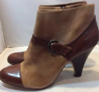 Botín Max Studio Rally Cuero Dos Tonos Puntera Gorra EE. UU. Mujer’s 10M Foto 1 de 4