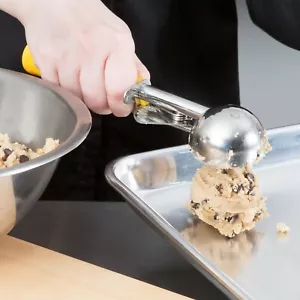 ICE CREAM/MASHED POTATO SCOOP 2 oz LEVER ACTION S/S ATTACHED BOWL/YELLOW HANDLE - Picture 1 of 7