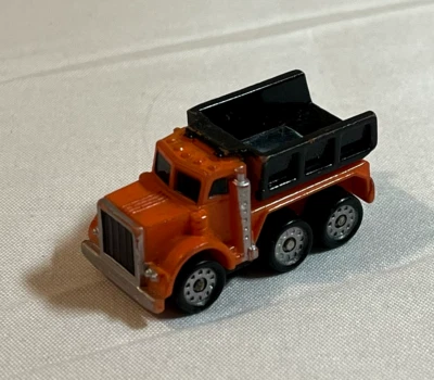 Винтажный Galoob микро машины автомобиля - оранжевый самосвал - 1987 - Изображение 1 из 2