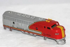 Tyco HO Scale EMD F7 Santa Fe #4015 locomotive shell without front decal - Picture 1 of 4