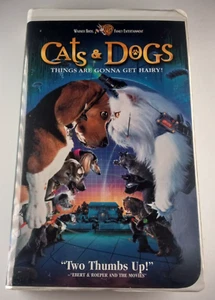 Cats & Dogs (VHS) 2001 Alec Baldwin, Tobey Maguire, Jeff Goldblum TESTED - Picture 1 of 3