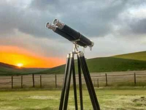 1920 Vintage Brass Nautical Binoculars on Wooden Tripod Stand For Christmas Gift - Picture 1 of 16