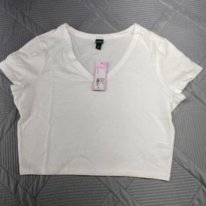 Women’s/Juniors White Wild Fable V Neck Cropped T-Shirt Size XL - Picture 1 of 9