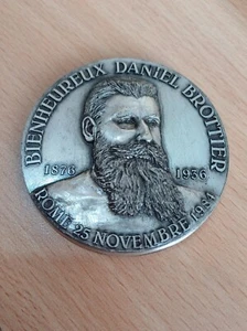 (M1) Médaille Bienheureux Daniel Brottier (1876-1936) Missionnaire Français 1984 - Imagen 1 de 3