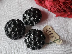 Trio  boutons vintage en résine gris foncé cratere 1,9 cm pied G19I - Picture 1 of 3