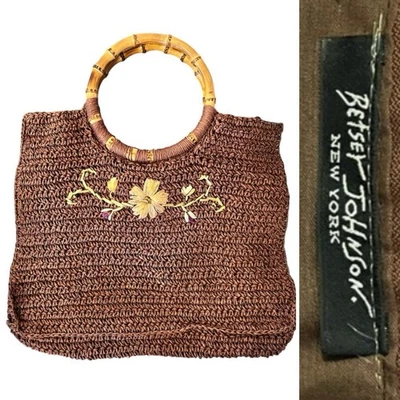 Bolso de Mano Vintage Betsey Johnson New York Tejido Floral Bordado Asas de Bambú Foto 1 de 4