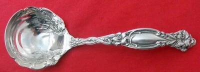 Cucharón de salsa de plata esterlina FRONTENAC by International 8 1/4" sin mono Foto 1 de 4