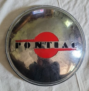 Vintage Pontiac 1946 Hubcap Dog Dish 1940s Chieftain Safari Star 9 1/4” Hub Cap - Picture 1 of 9